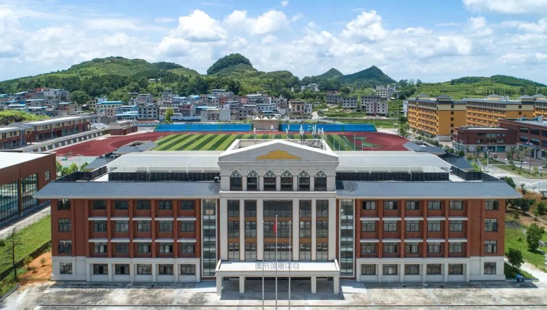 DeepSeekְͭҵѧԺ10